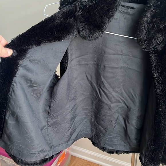 Fur vest - Picture 3 of 5